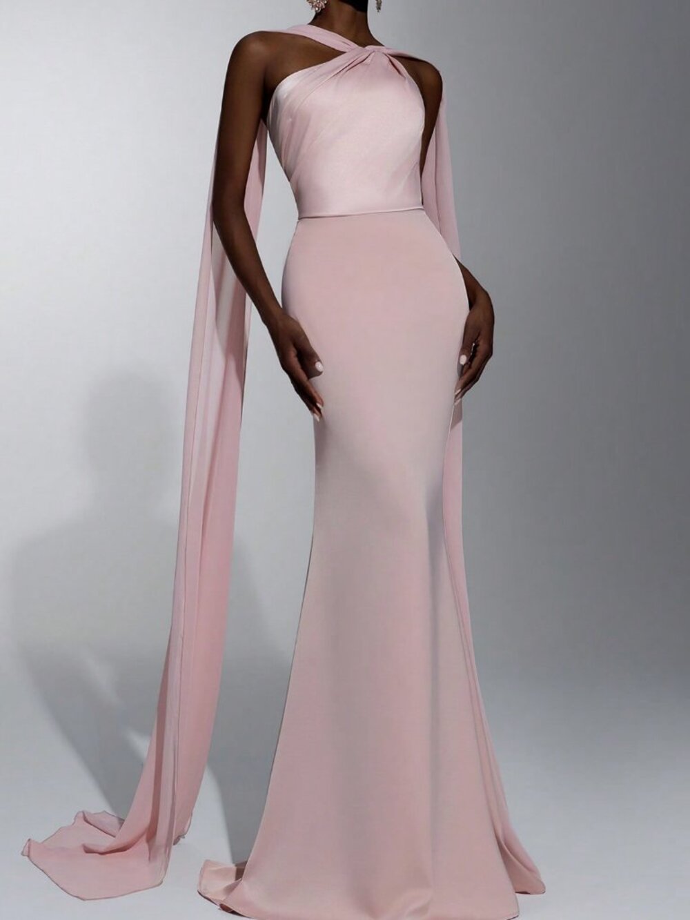 Baby Pink Women's Elegant Pleated Halter Neck Top With Draped Accents - Picture 4 of 8